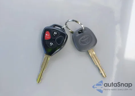 2019 Toyota 4Runner Limited/Limited Nightshade/Sr5/Sr5 Premium/Trd Off Road/Trd Off Road Premium/Trd Pro from USA, damaged, VIN JTEBU5JR6K5661797